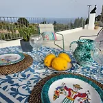 Margot - Authentic Seaview Countryside & Appartement Lipari (Isola Lipari)