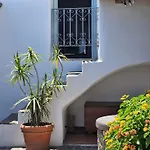 Appartement Margot - Authentic Seaview Countryside &