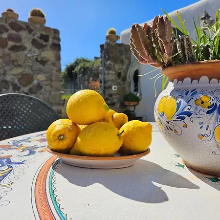 Margot - Authentic Sea View Countryside Apartman Lipari