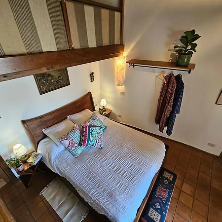 Margot - Authentic Sea View Countryside Apartman *