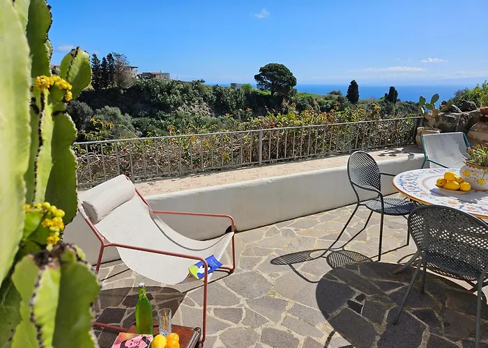 Lägenhet Margot - Authentic Sea View Countryside Lipari (Isola Lipari)