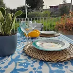 Apartment Margot - Authentic Seaview Countryside &