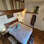 Margot - Authentic Seaview Countryside & Apartment *