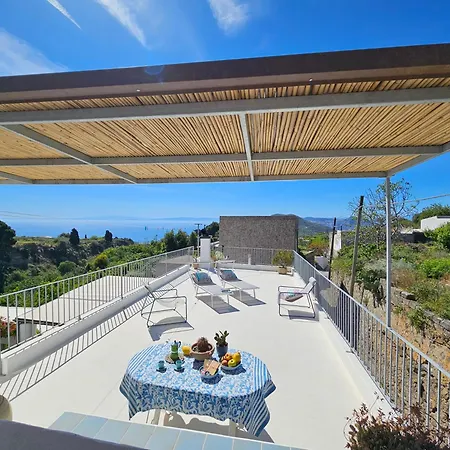 شقة Villa Margot - Authentic Seaview Countryside Villa & Apartments *