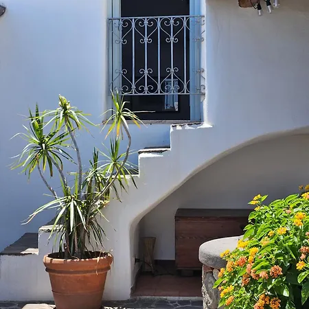 아파트 Margot - Authentic Sea View Countryside