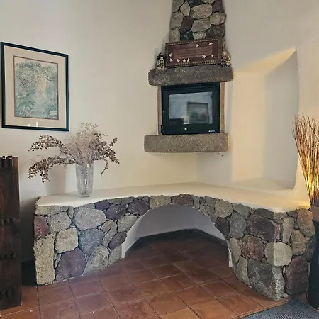 Lägenhet Margot - Authentic Sea View Countryside *