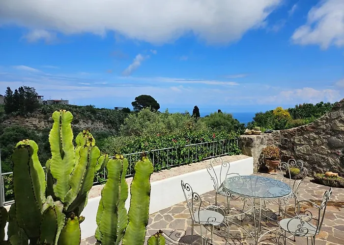 شقة Villa Margot - Authentic Seaview Countryside Villa & Apartments *