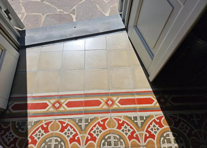 Margot - Authentic Sea View Countryside Apartment *