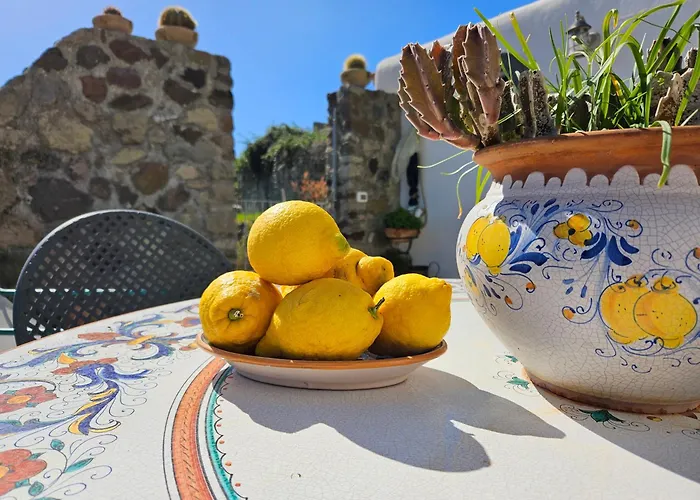 Margot - Authentic Sea View Countryside Apartment Lipari (Isola Lipari)