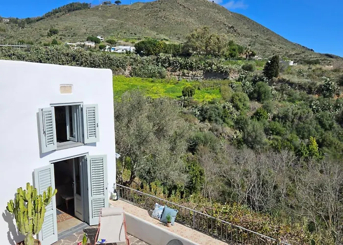 Apartment Margot - Authentic Sea View Countryside