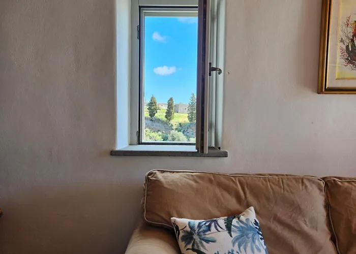 شقة Villa Margot - Authentic Seaview Countryside Villa & Apartments *