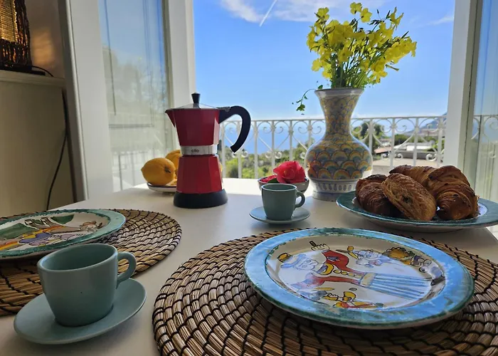 Villa Margot - Authentic Seaview Countryside Villa & Apartments ليباري