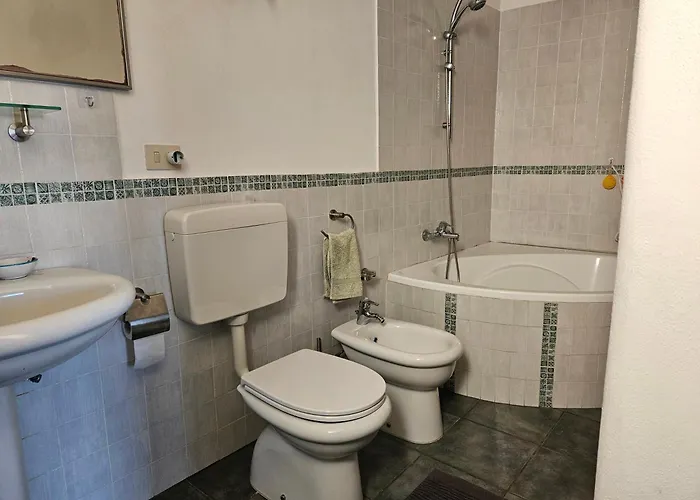 Villa Margot - Authentic Seaview Countryside Villa & Apartments ليباري