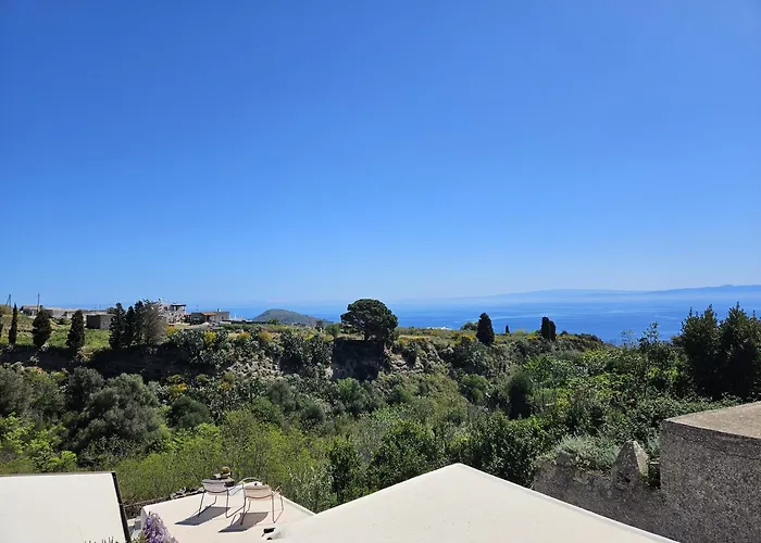 Villa Margot - Authentic Seaview Countryside Villa & Apartments شقة ليباري