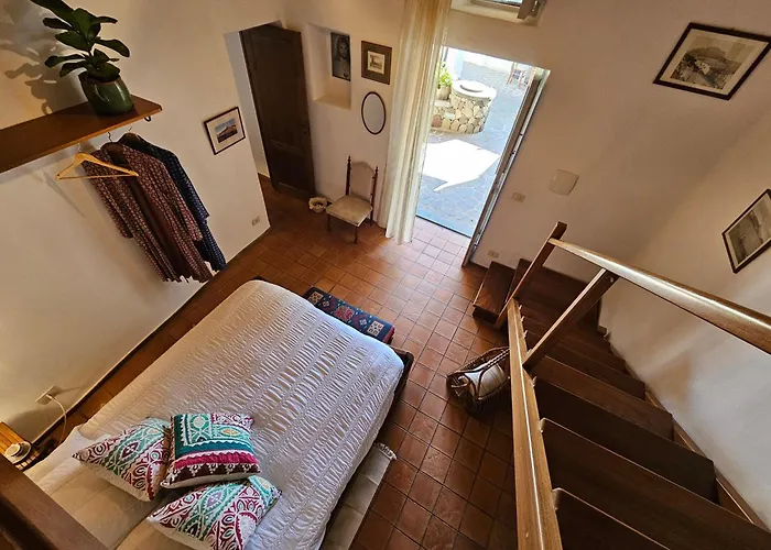 Villa Margot - Authentic Seaview Countryside Villa & Apartments *